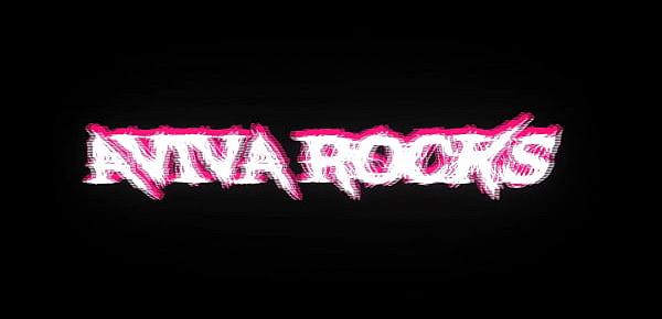  Aviva Rocks - Geile Nonne Halloween